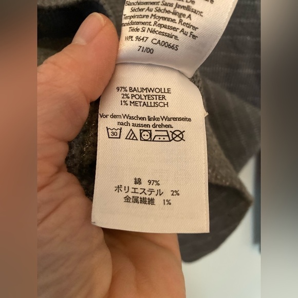 eddie Bauer grey hoodie with thin silver pin stripe running through it. Size M - Picture 7 of 8